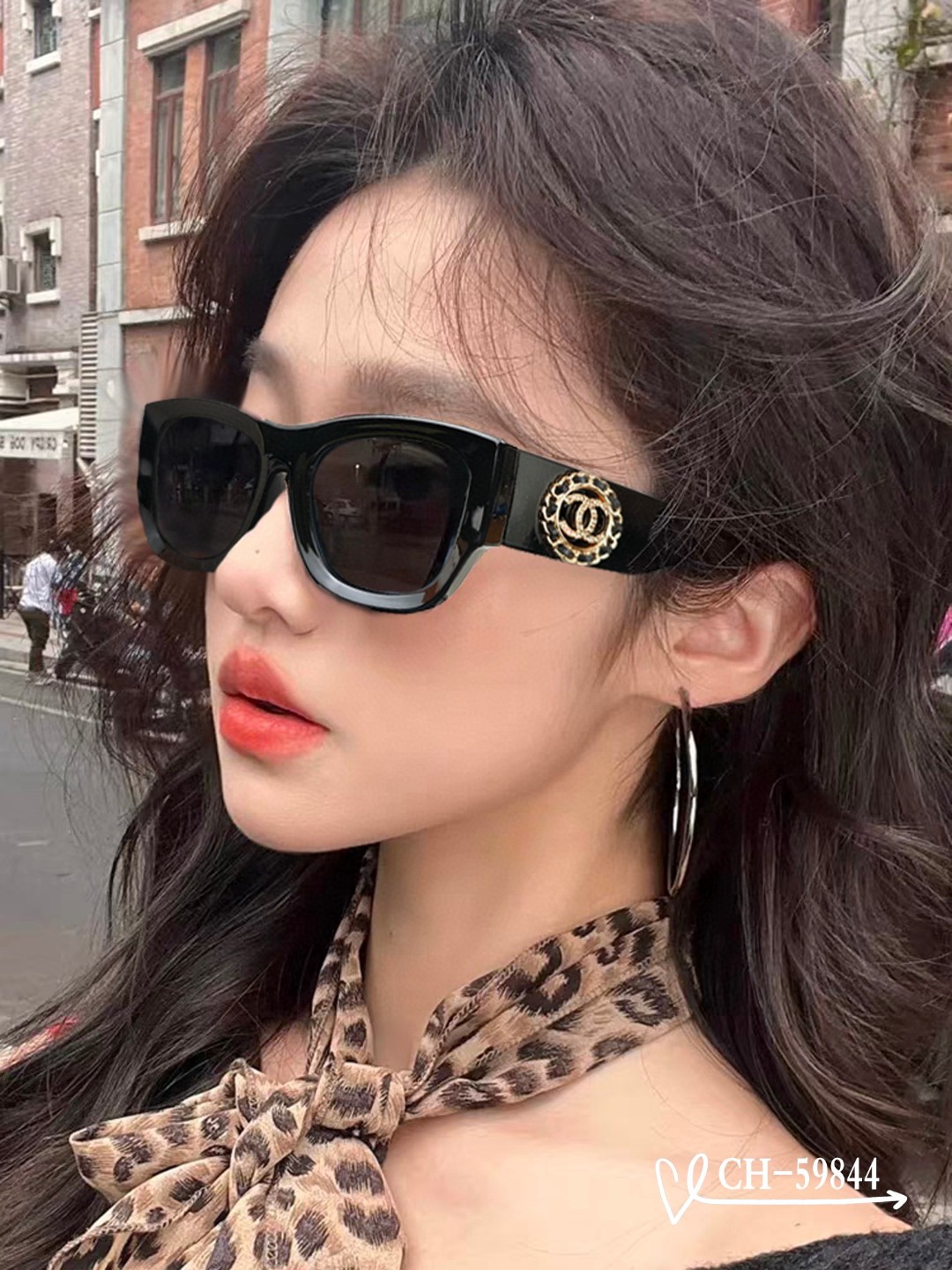   👓.【法国香奈儿-CHANEL】
         🕶.【宝丽来树脂高清镜片】
         ⭐