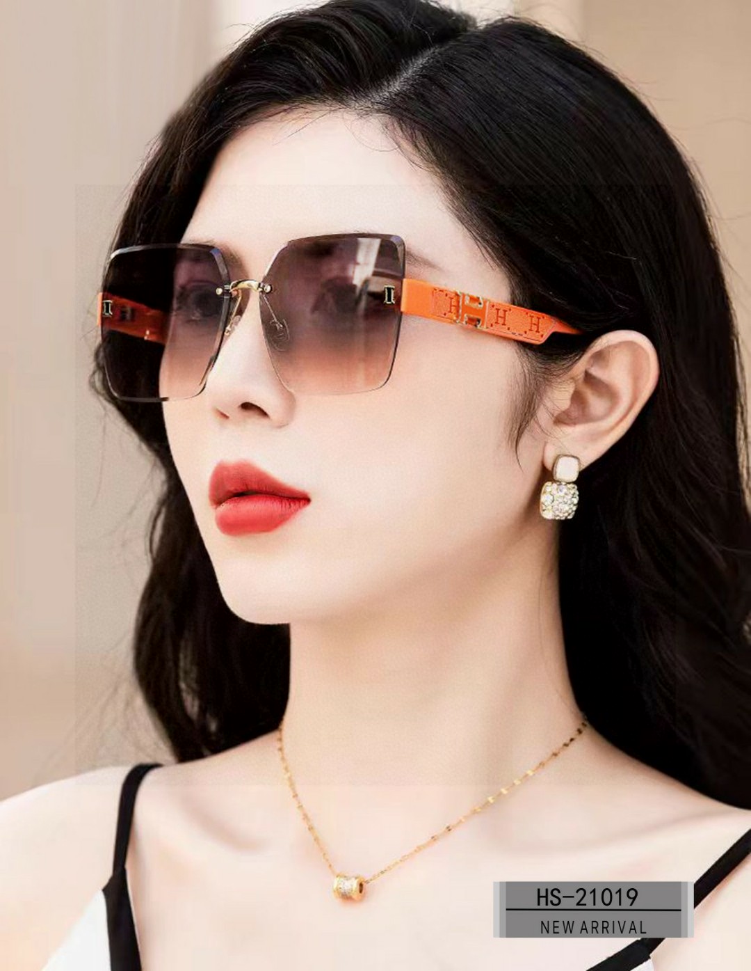    👓.【爱马仕-HERMES】
         🕶.【宝丽来树脂偏光镜片】
         ⭐️