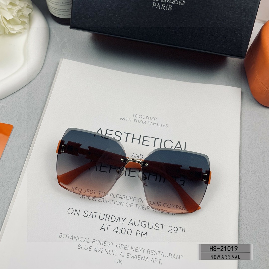    👓.【爱马仕-HERMES】
         🕶.【宝丽来树脂偏光镜片】
         ⭐️