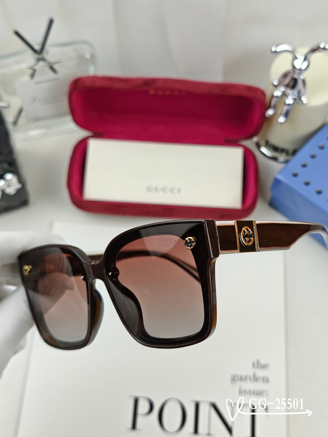   👓.【意大利古奇-GUCCI】
         🕶.【宝丽来树脂高清镜片】
         ⭐️
