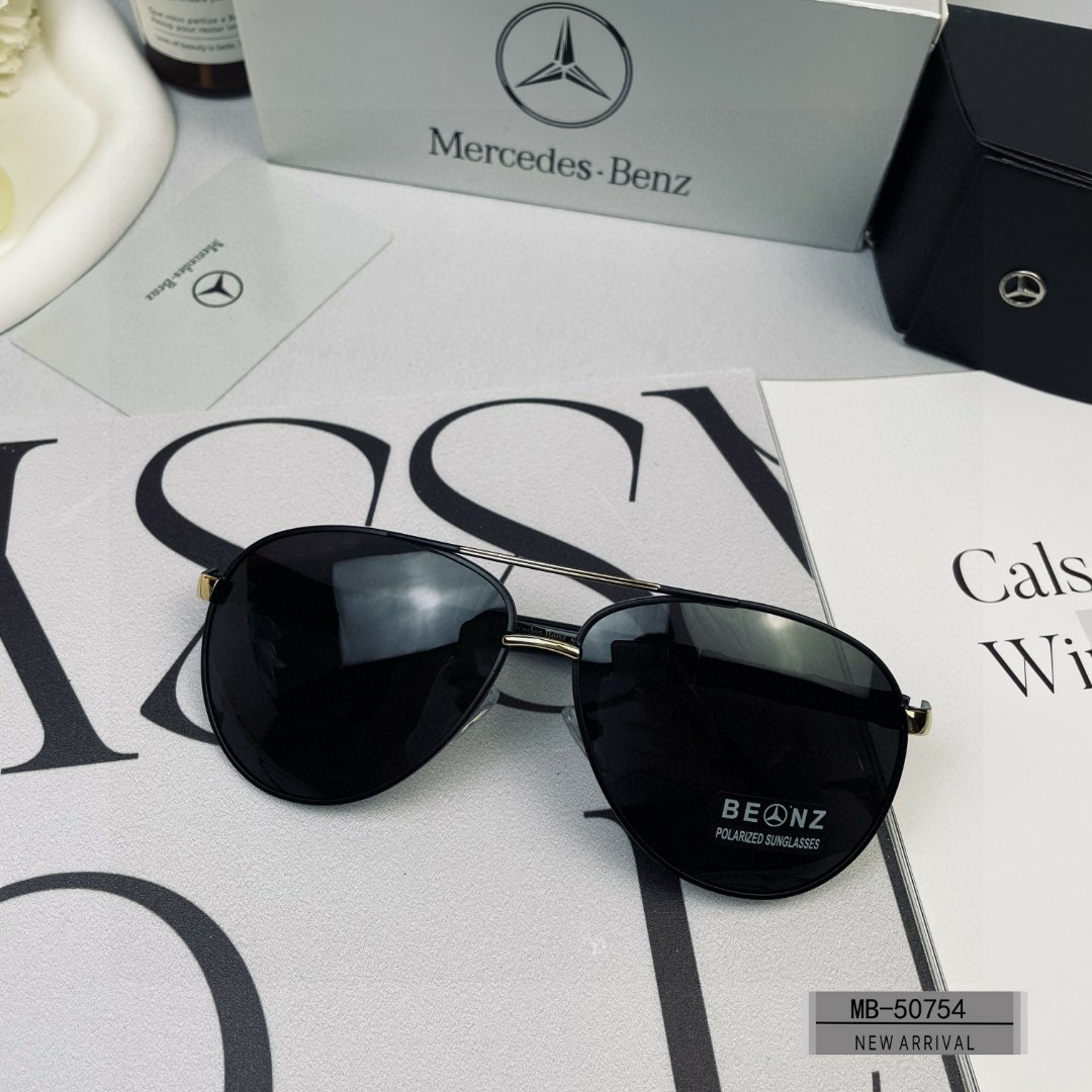    👓.【MercedesBenz- 奔驰】
         🕶.【宝丽来树脂偏光镜片】
     