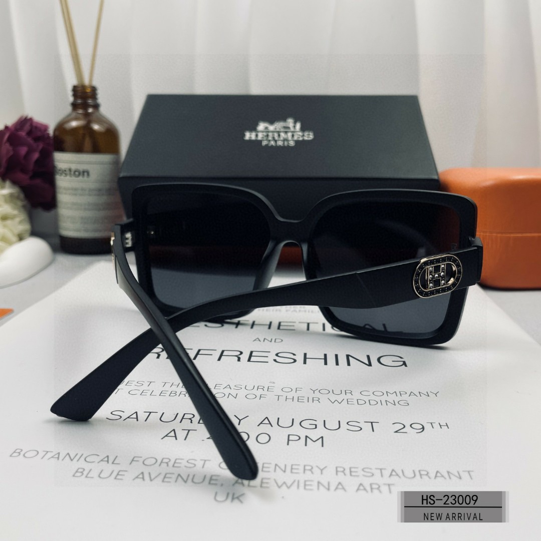    👓.【爱马仕-HERMES】
         🕶.【宝丽来树脂偏光镜片】
         ⭐️