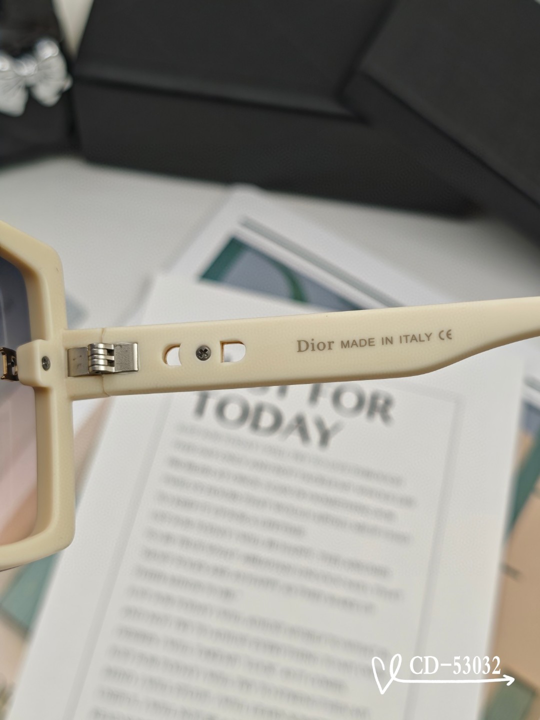    👓.【法国迪奥-DIOR】
         🕶️.【宝丽来树脂偏光镜片】
         ⭐️
