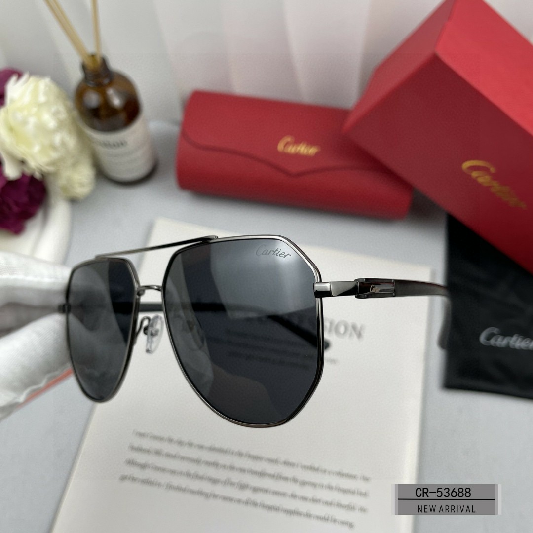    👓.【法国卡地亚-Cartier】
         🕶.【宝丽来树脂偏光镜片】
        