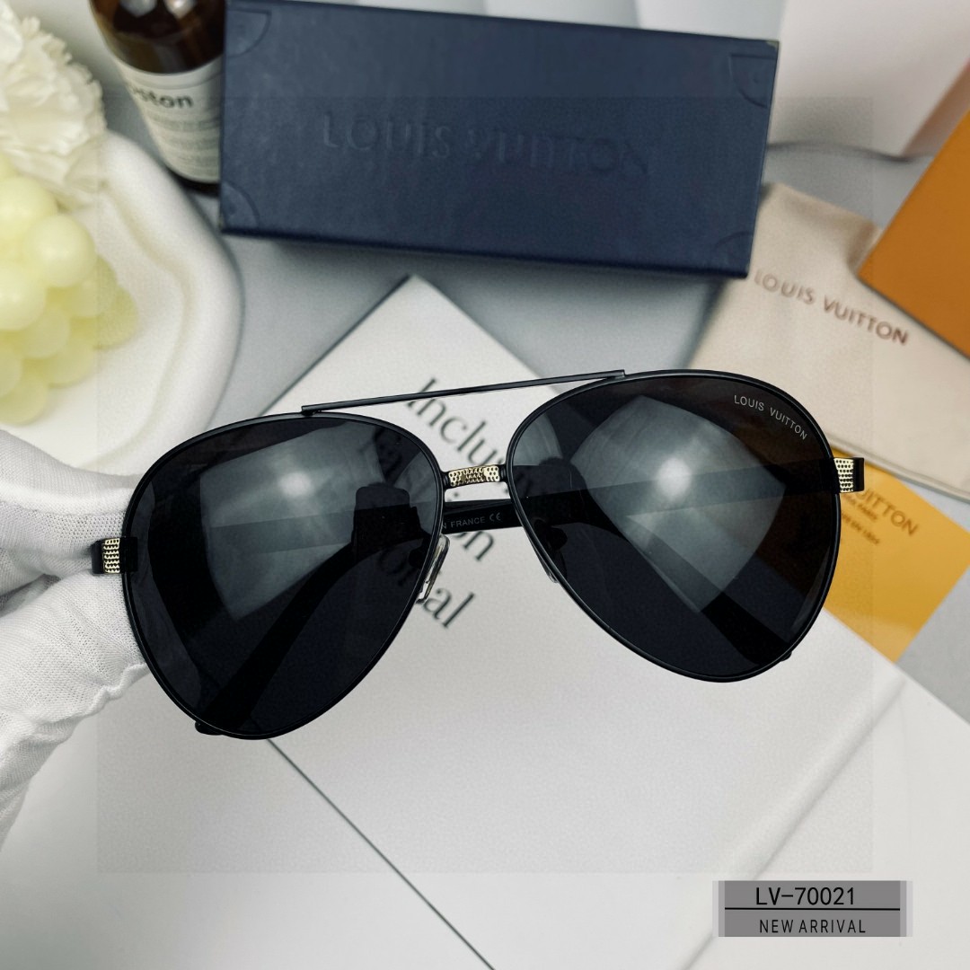    👓.【法国路易威登-LV】
         🕶.【宝丽来树脂偏光镜片】
         ⭐️ 