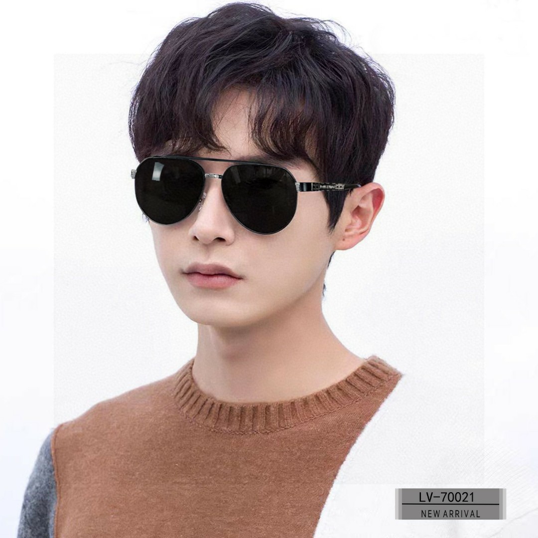    👓.【法国路易威登-LV】
         🕶.【宝丽来树脂偏光镜片】
         ⭐️ 