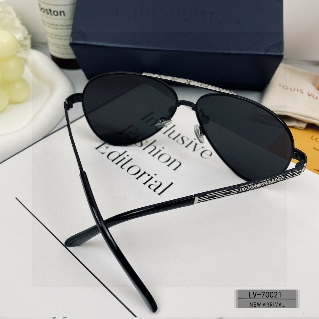    👓.【法国路易威登-LV】
         🕶.【宝丽来树脂偏光镜片】
         ⭐️ 