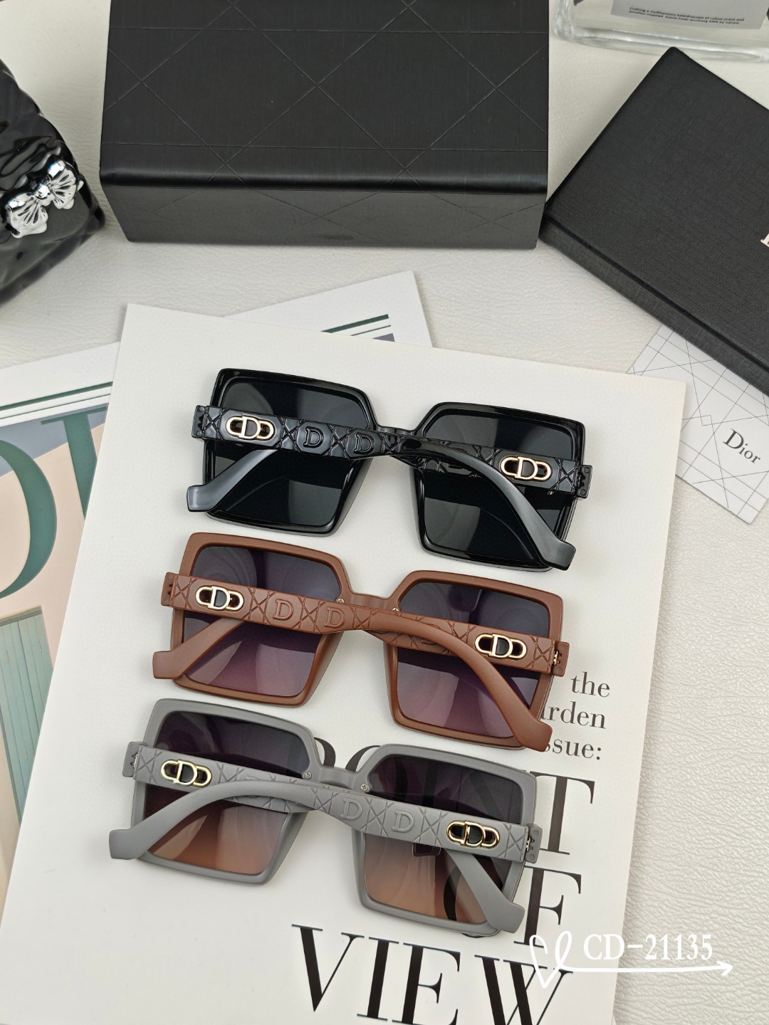    👓.【法国迪奥-DIOR】
         🕶️.【宝丽来树脂偏光镜片】
         ⭐️