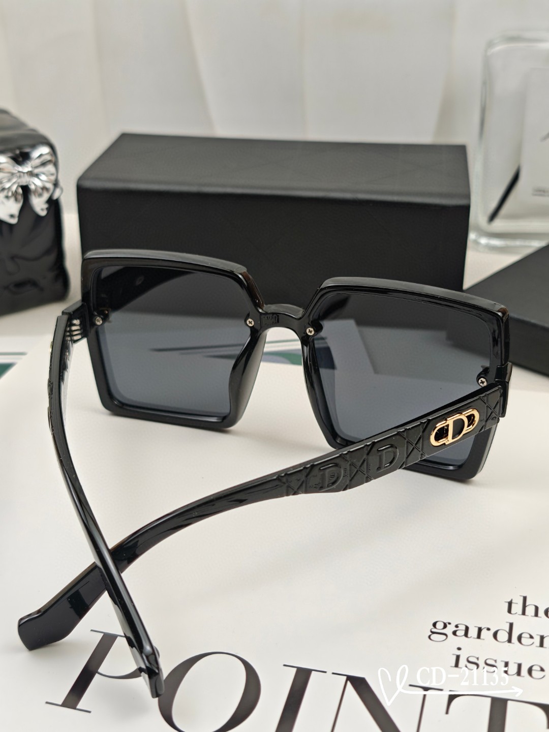    👓.【法国迪奥-DIOR】
         🕶️.【宝丽来树脂偏光镜片】
         ⭐️
