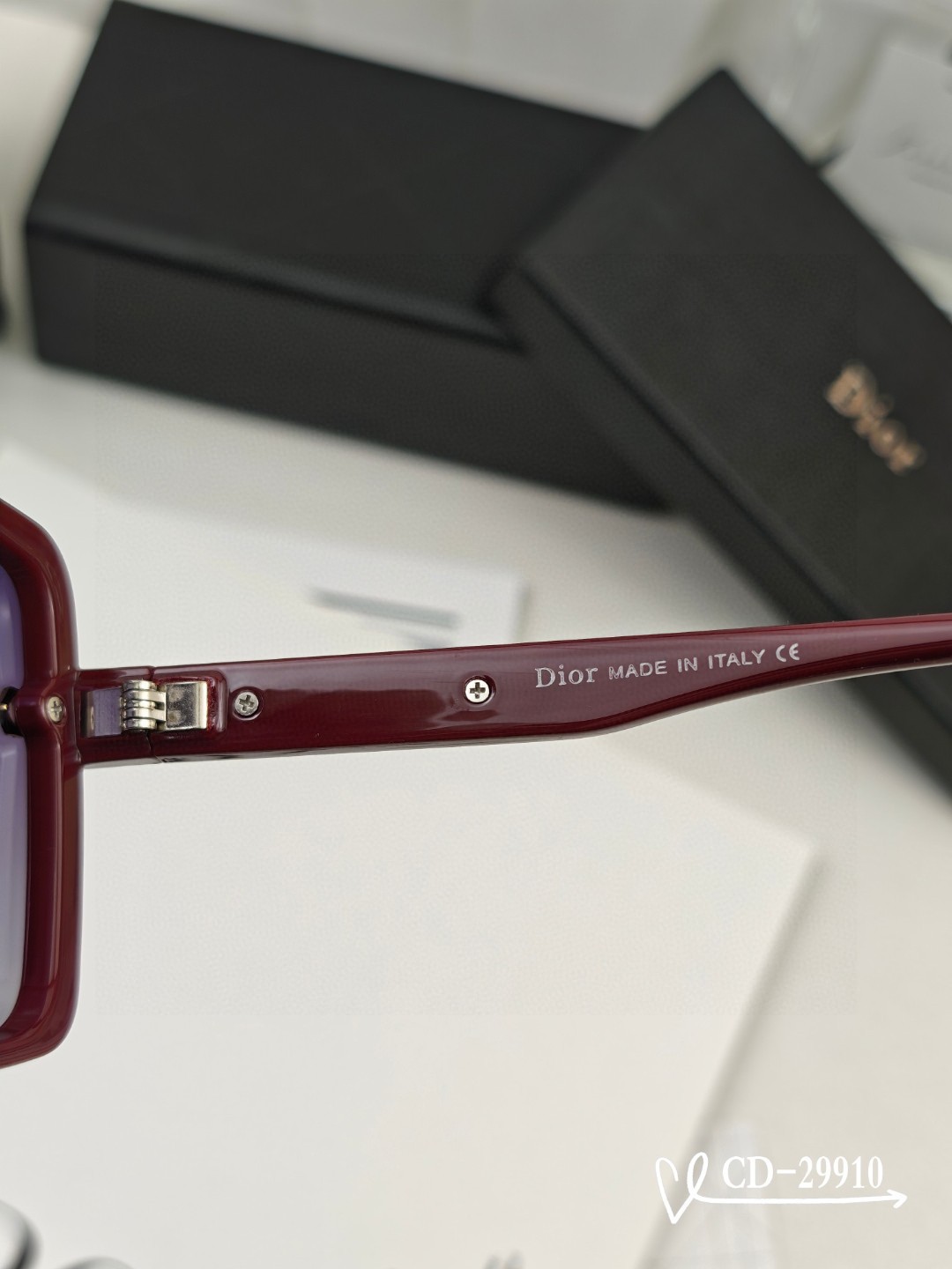    👓.【法国迪奥-DIOR】
         🕶️.【宝丽来树脂偏光镜片】
         ⭐️