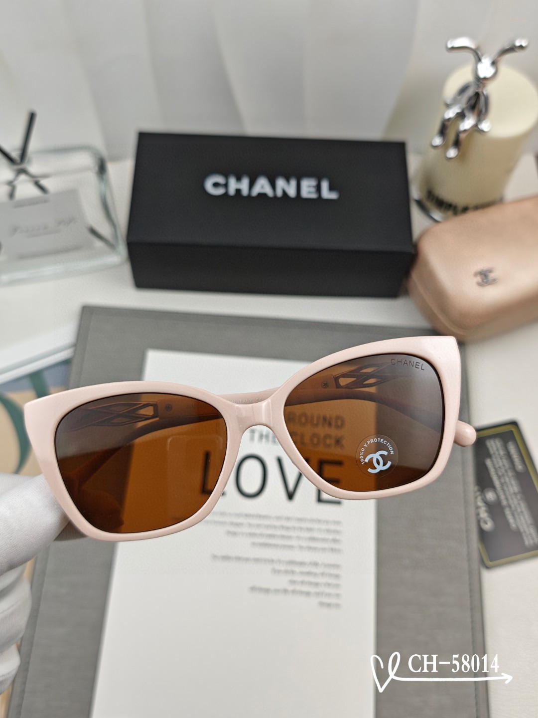   👓.【法国香奈儿-CHANEL】
         🕶.【宝丽来树脂高清镜片】
         ⭐