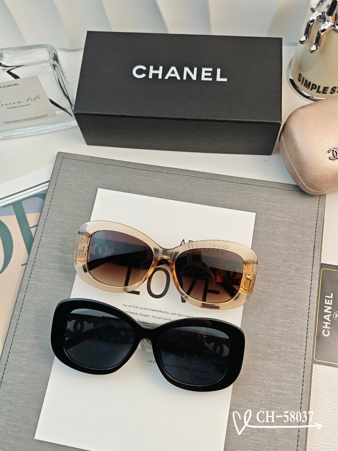   👓.【法国香奈儿-CHANEL】
         🕶.【宝丽来树脂高清镜片】
         ⭐