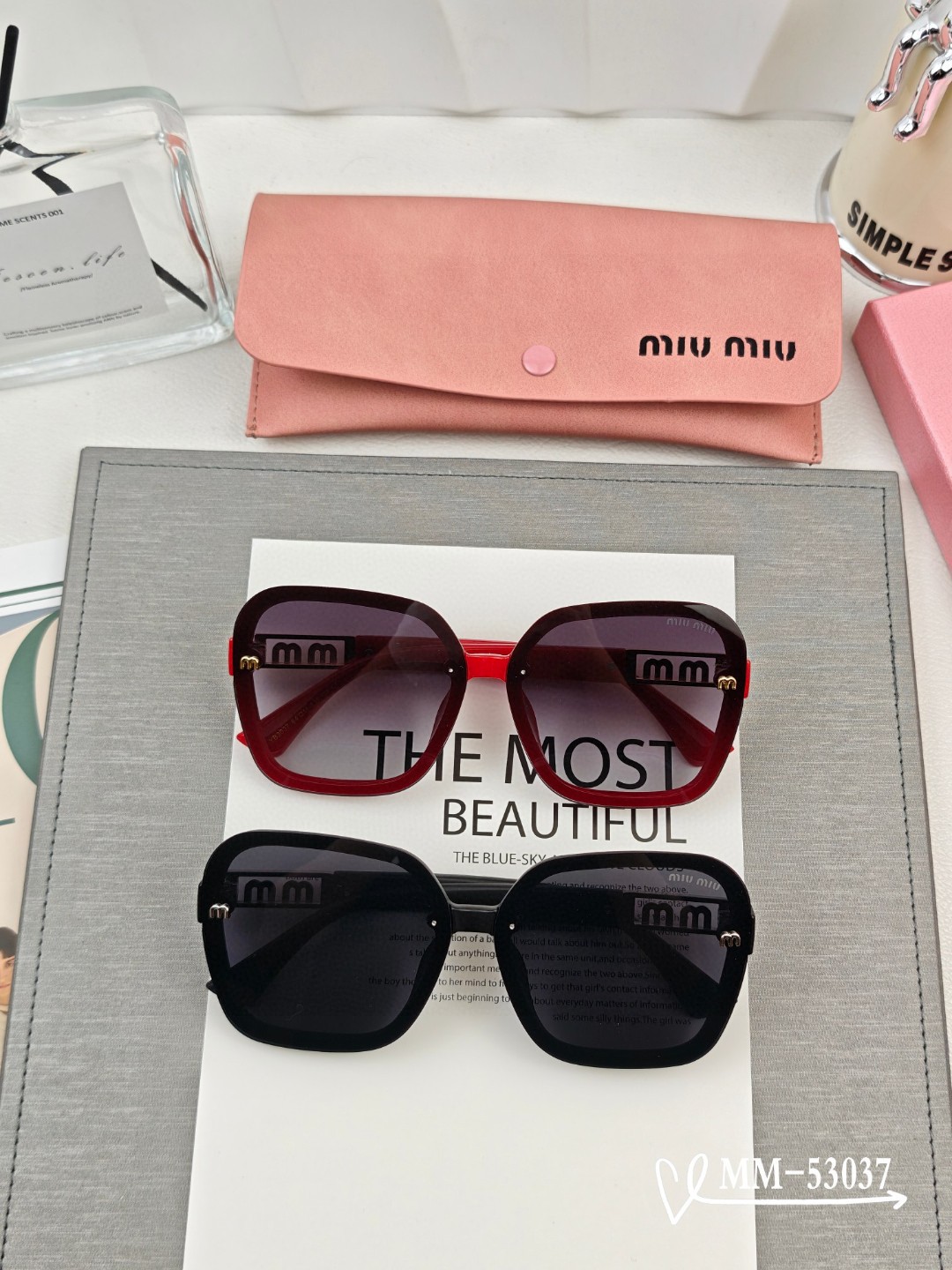   👓.【意大利谬谬-miumiu】
         🕶.【宝丽来树脂偏光镜片】
         ⭐