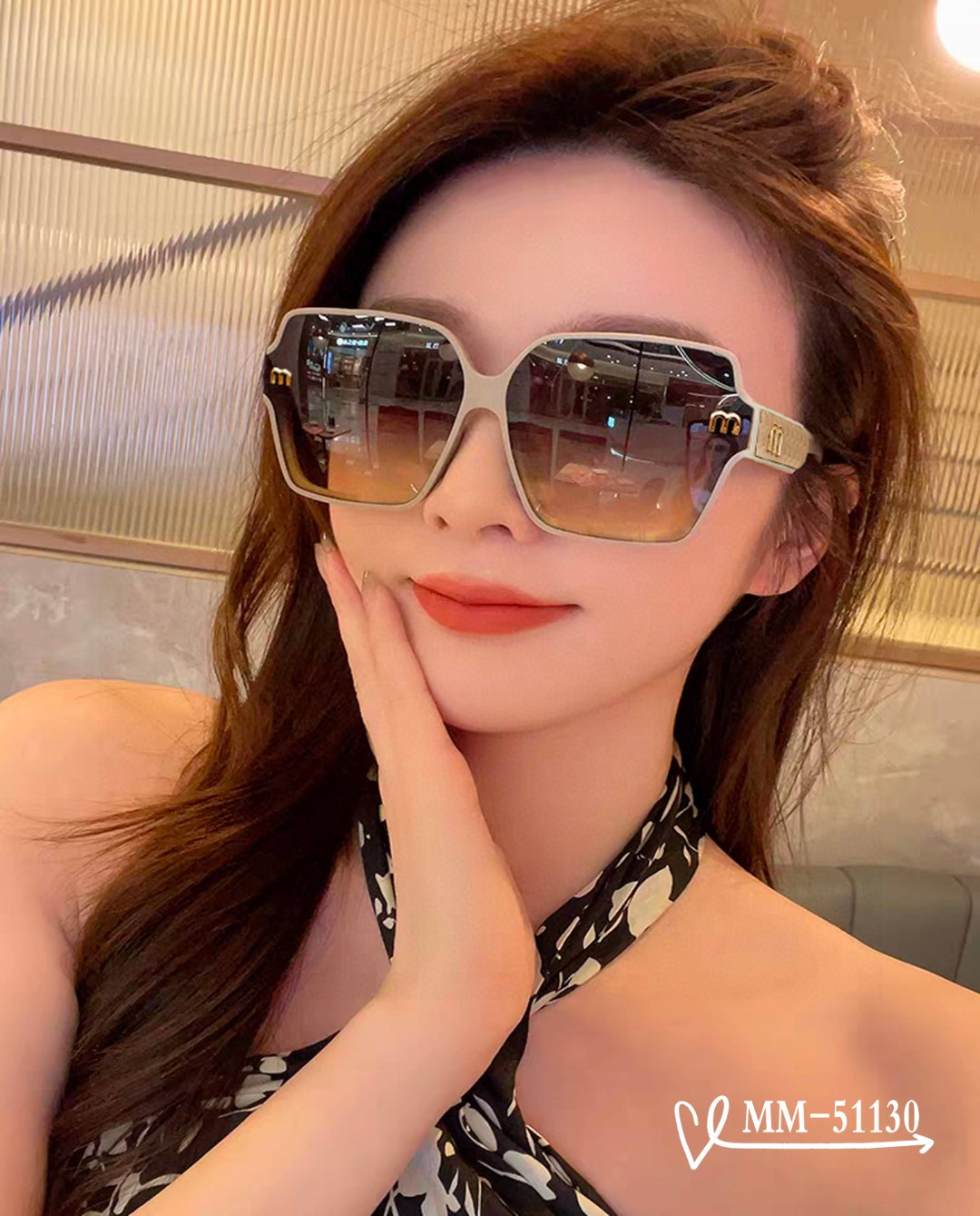   👓.【意大利谬谬-miumiu】
         🕶.【宝丽来树脂偏光镜片】
         ⭐