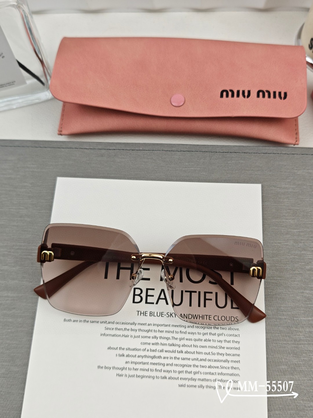   👓.【意大利谬谬-miumiu】
         🕶.【宝丽来树脂偏光镜片】
         ⭐