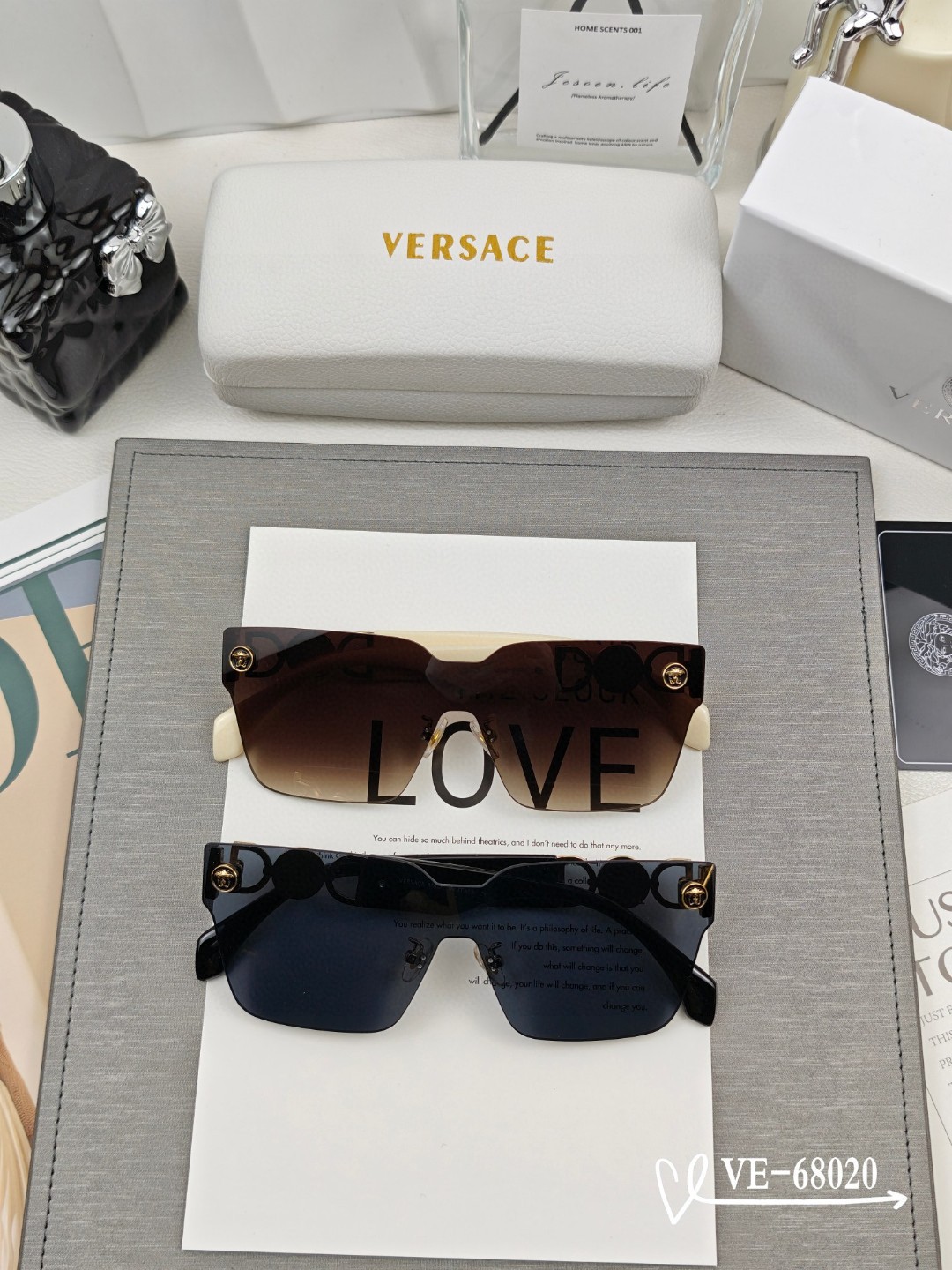    👓.【Versace-范思哲】
         🕶️.【宝丽来树脂偏光镜片】
         