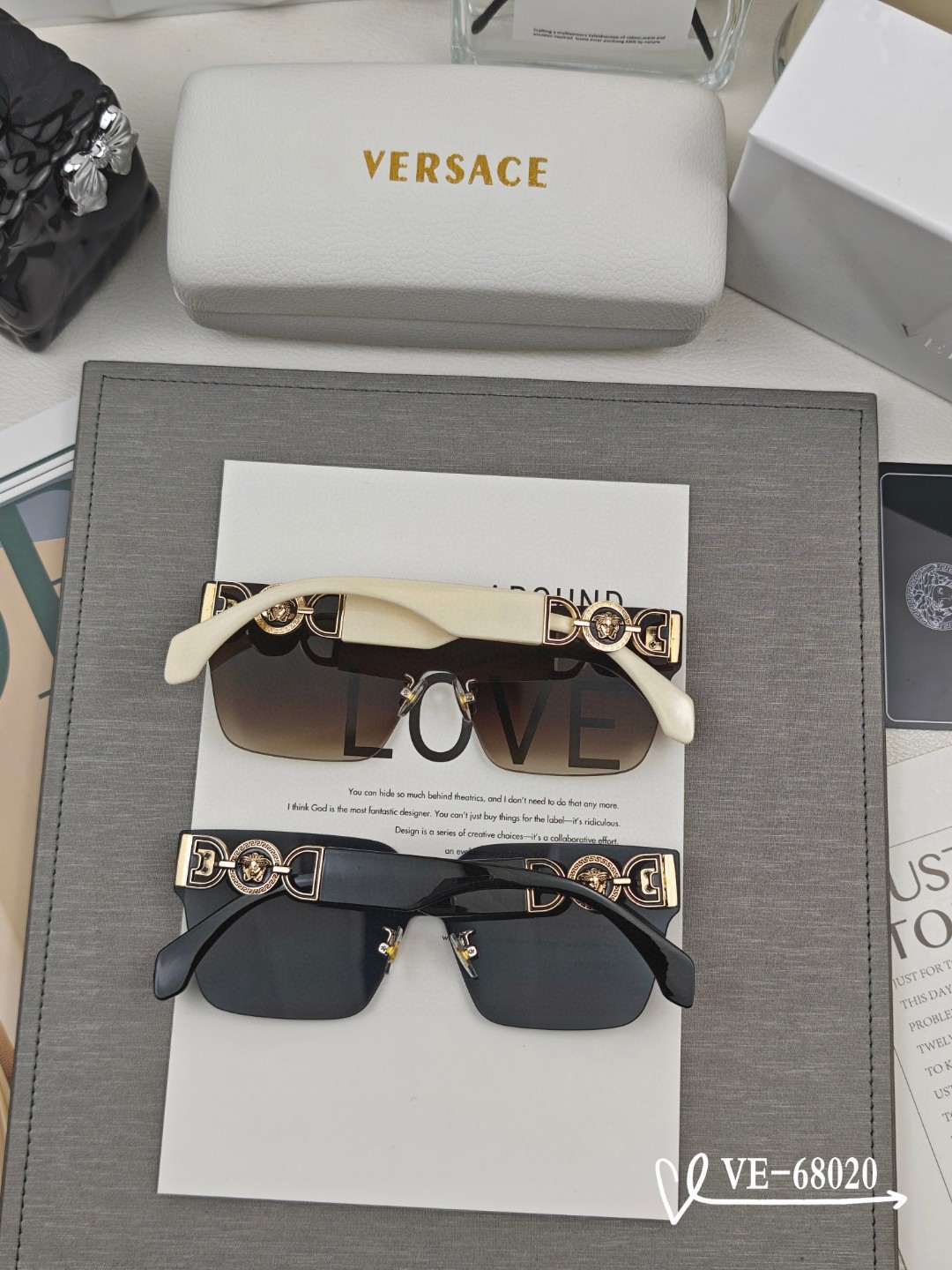    👓.【Versace-范思哲】
         🕶️.【宝丽来树脂偏光镜片】
         