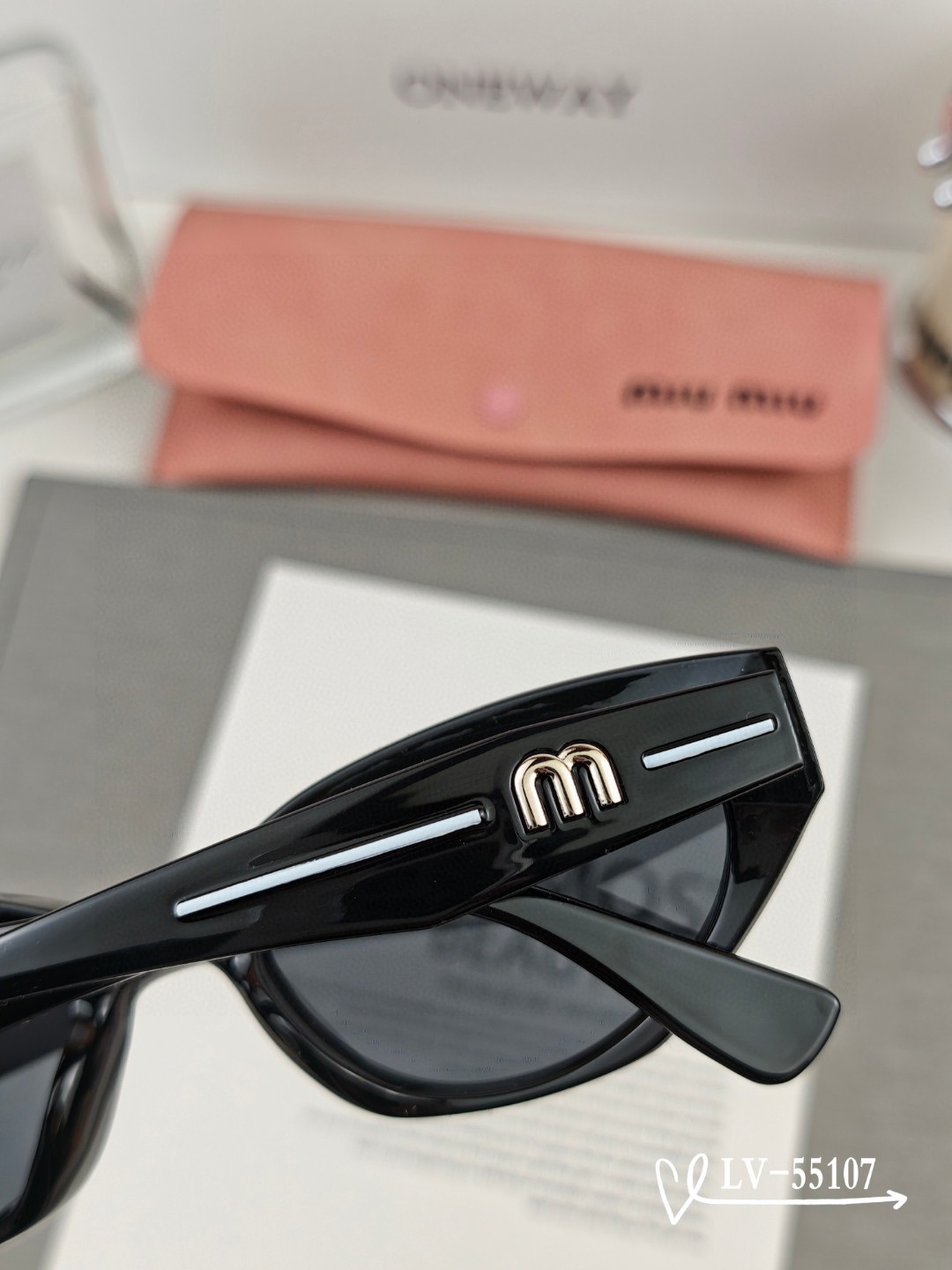   👓.【意大利谬谬-miumiu】
         🕶.【宝丽来树脂偏光镜片】
         ⭐