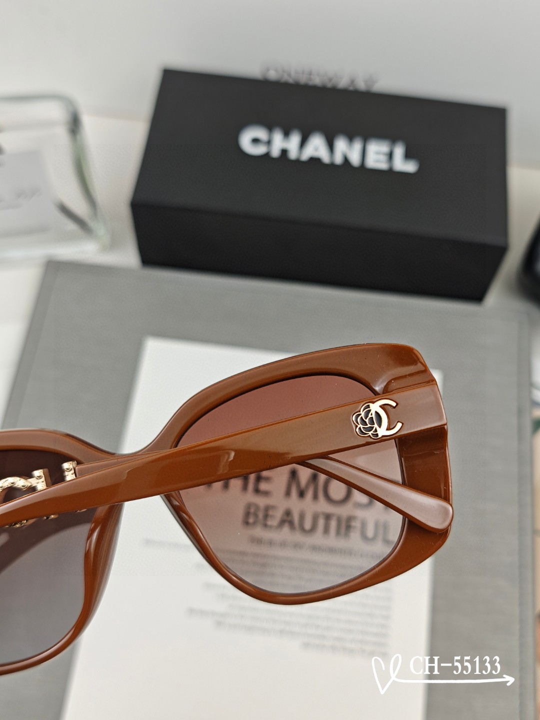   👓.【法国香奈儿-CHANEL】
         🕶.【宝丽来树脂高清镜片】
         ⭐