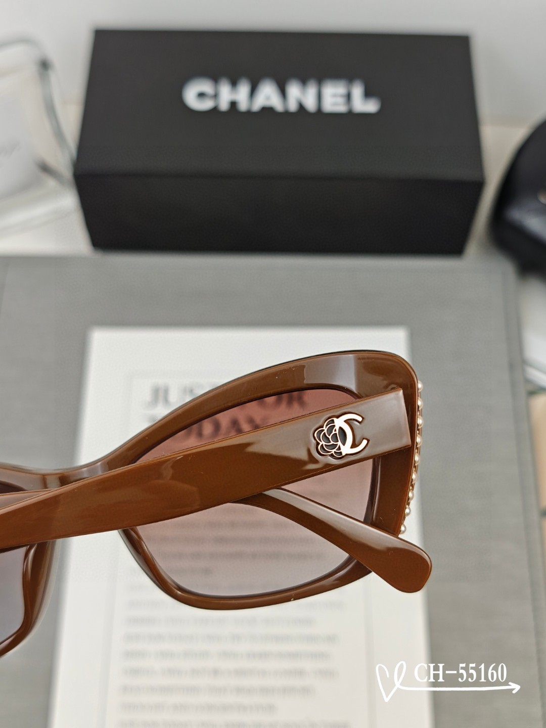   👓.【法国香奈儿-CHANEL】
         🕶.【宝丽来树脂高清镜片】
         ⭐