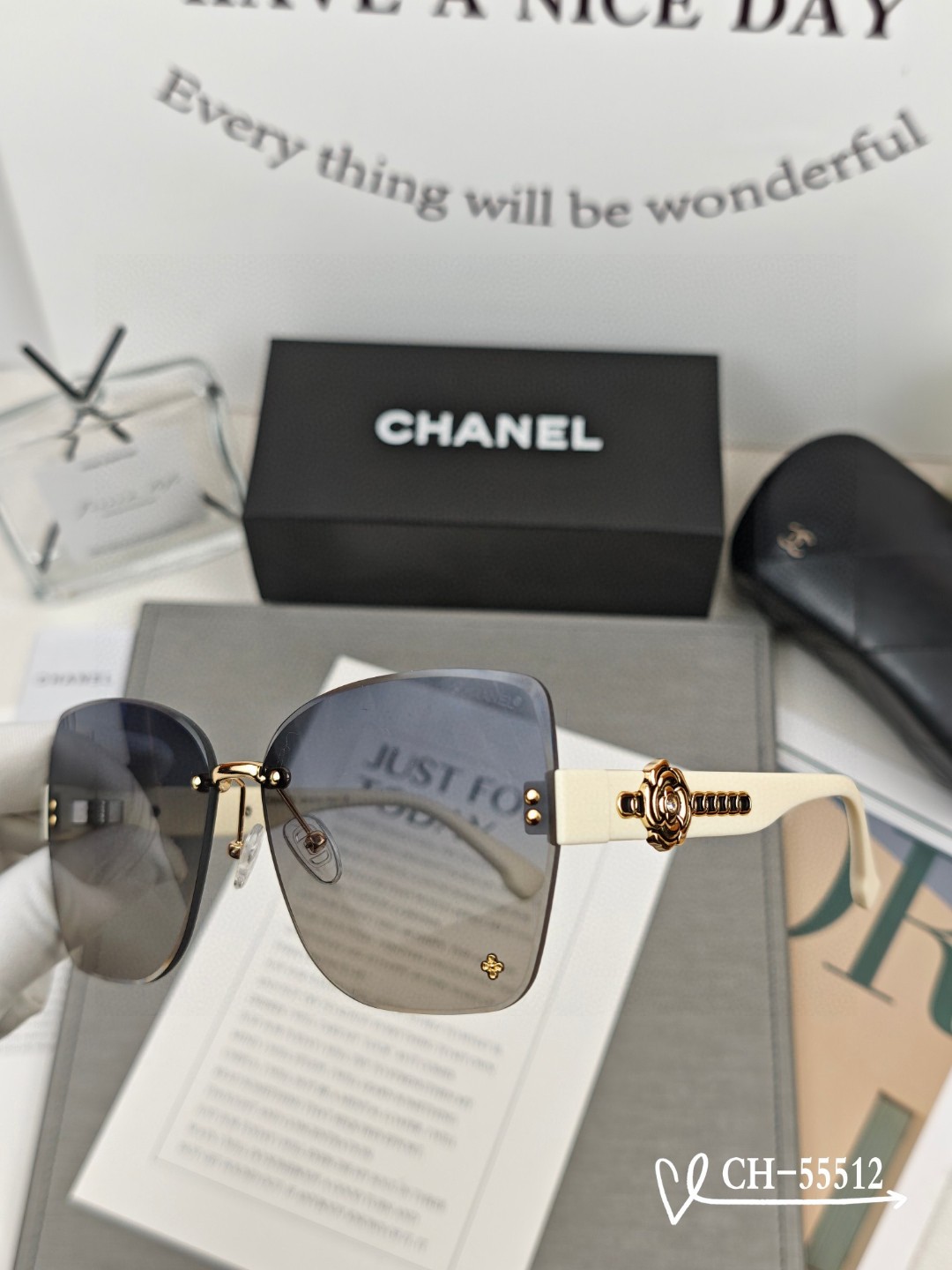   👓.【法国香奈儿-CHANEL】
         🕶.【宝丽来树脂高清镜片】
         ⭐