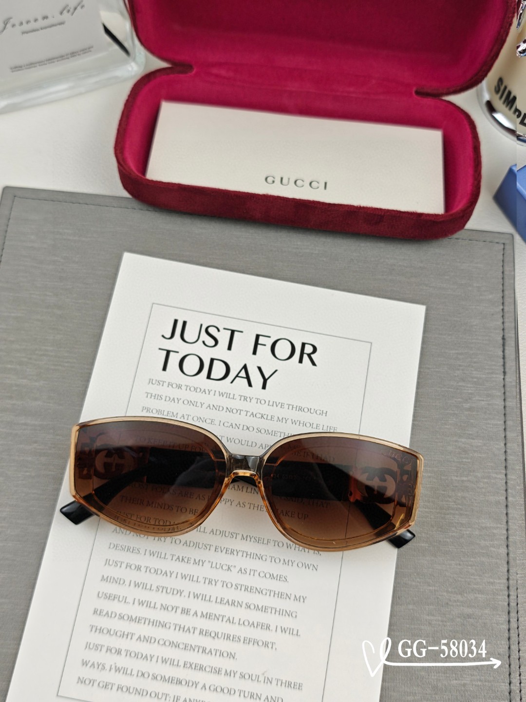   👓.【意大利古奇-GUCCI】
         🕶.【宝丽来树脂高清镜片】
         ⭐️