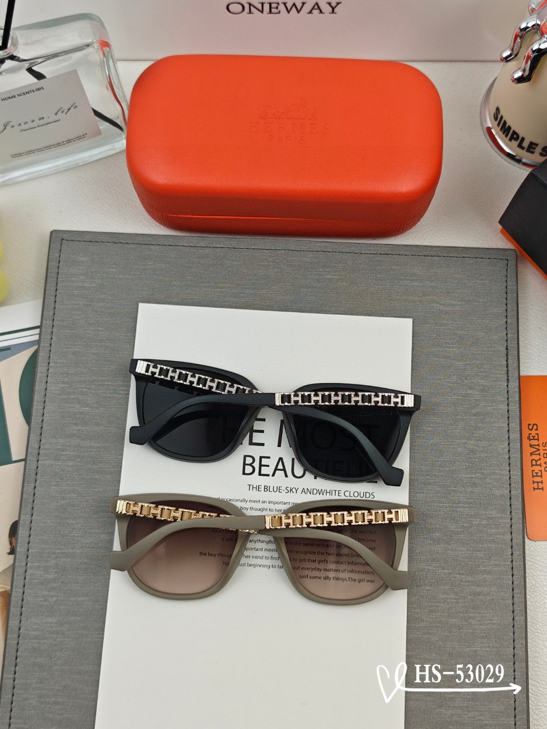    👓.【爱马仕-HERMES】
         🕶.【宝丽来树脂偏光镜片】
         ⭐️