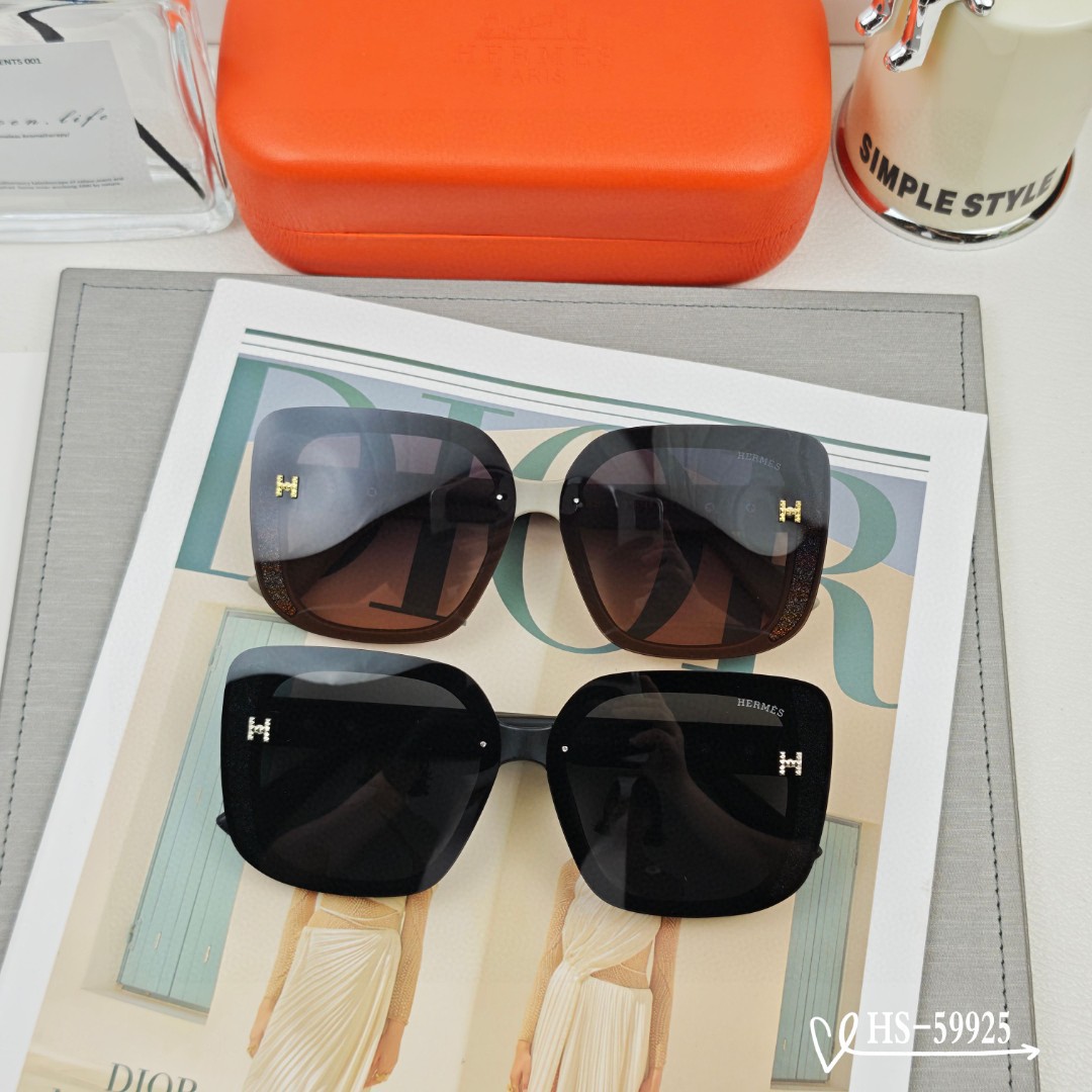    👓.【爱马仕-HERMES】
         🕶.【宝丽来树脂偏光镜片】
         ⭐️