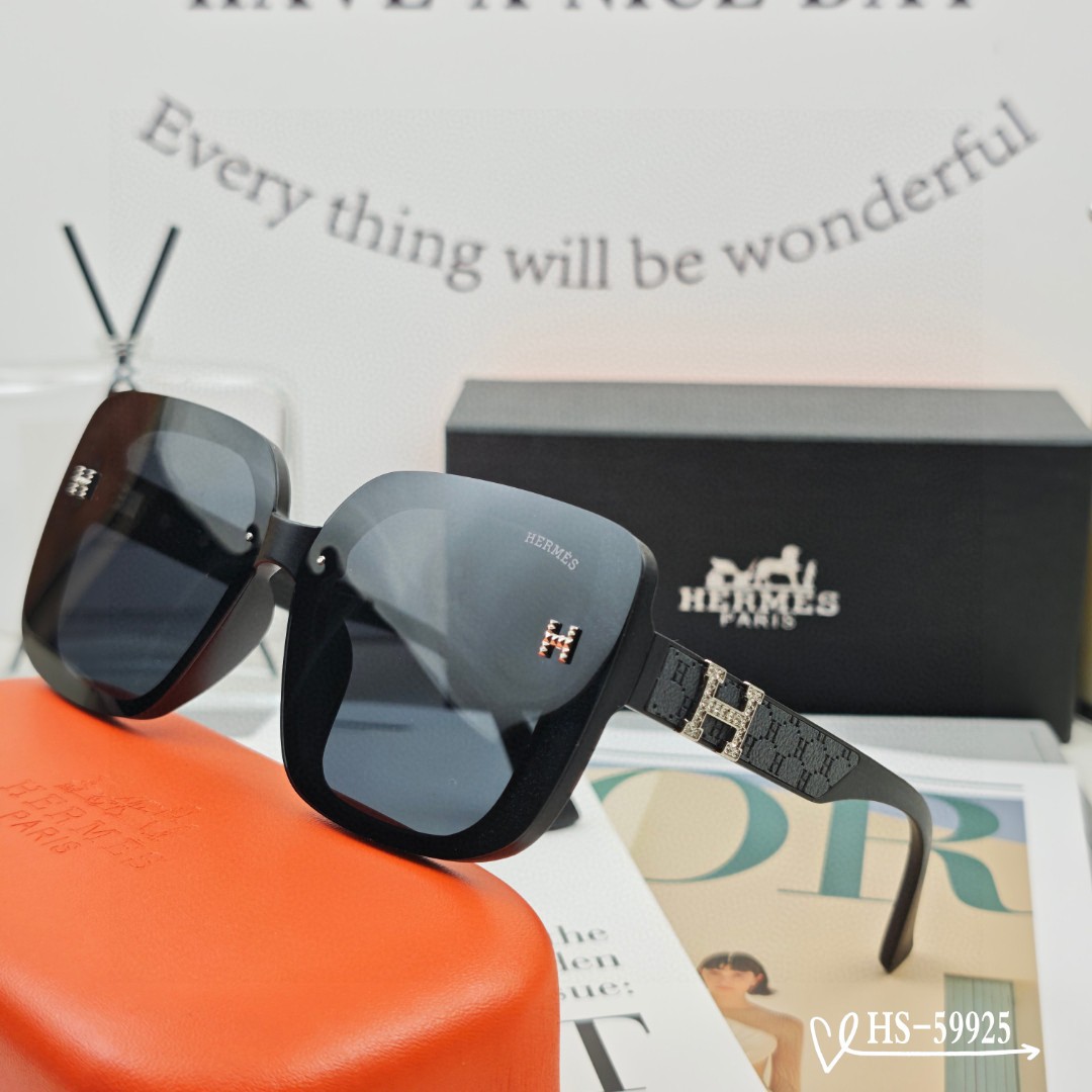    👓.【爱马仕-HERMES】
         🕶.【宝丽来树脂偏光镜片】
         ⭐️