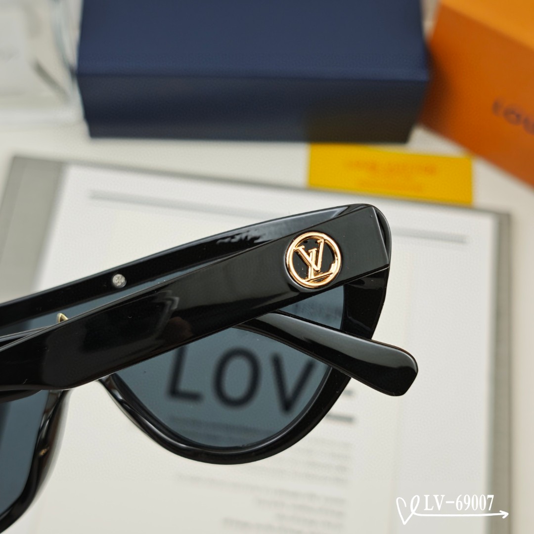   👓.【路易威登-LV】
         🕶.【宝丽来树脂镜片】
         ⭐️.【TR镜架