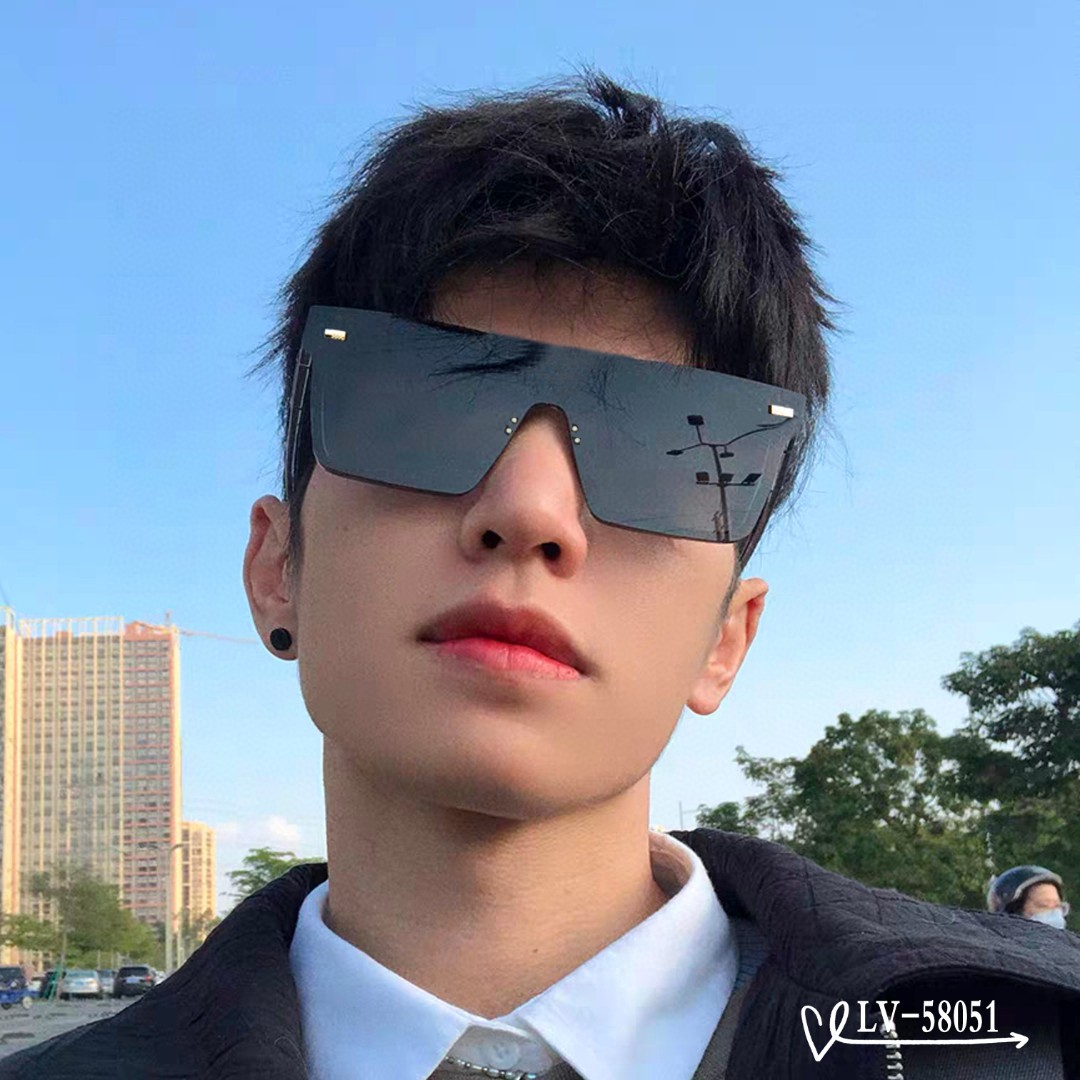   👓.【路易威登-LV】
         🕶.【宝丽来树脂镜片】
         ⭐️.【TR镜架