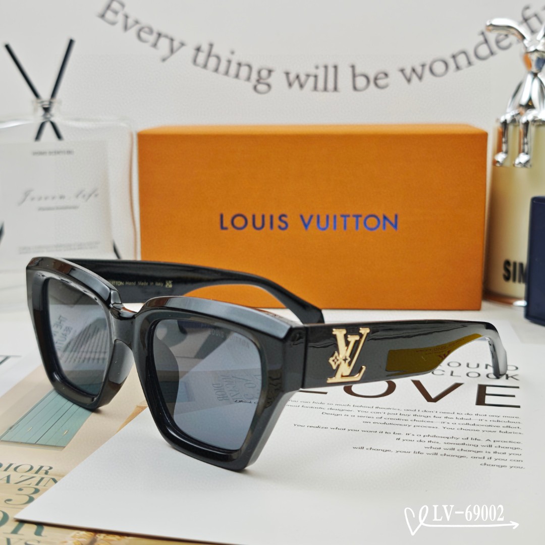   👓.【路易威登-LV】
         🕶.【宝丽来树脂镜片】
         ⭐️.【TR镜架
