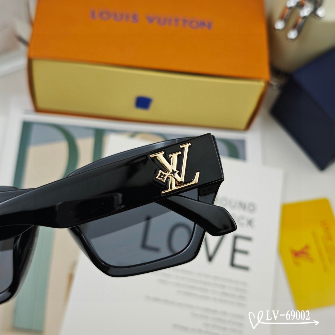   👓.【路易威登-LV】
         🕶.【宝丽来树脂镜片】
         ⭐️.【TR镜架