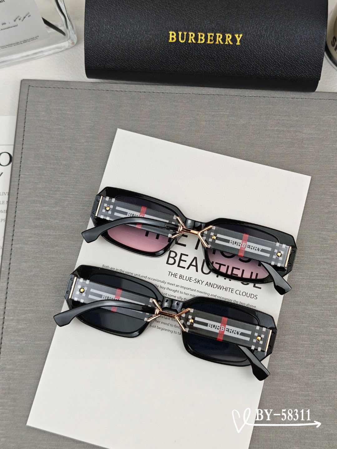   👓.【Burberry-巴宝莉】
         🕶.【宝丽来树脂偏光镜片】
         ⭐