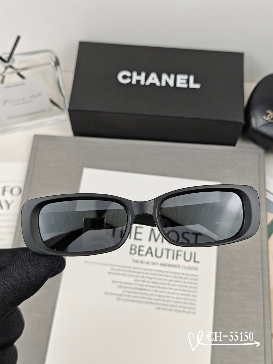   👓.【法国香奈儿-CHANEL】
         🕶.【宝丽来树脂高清镜片】
         ⭐