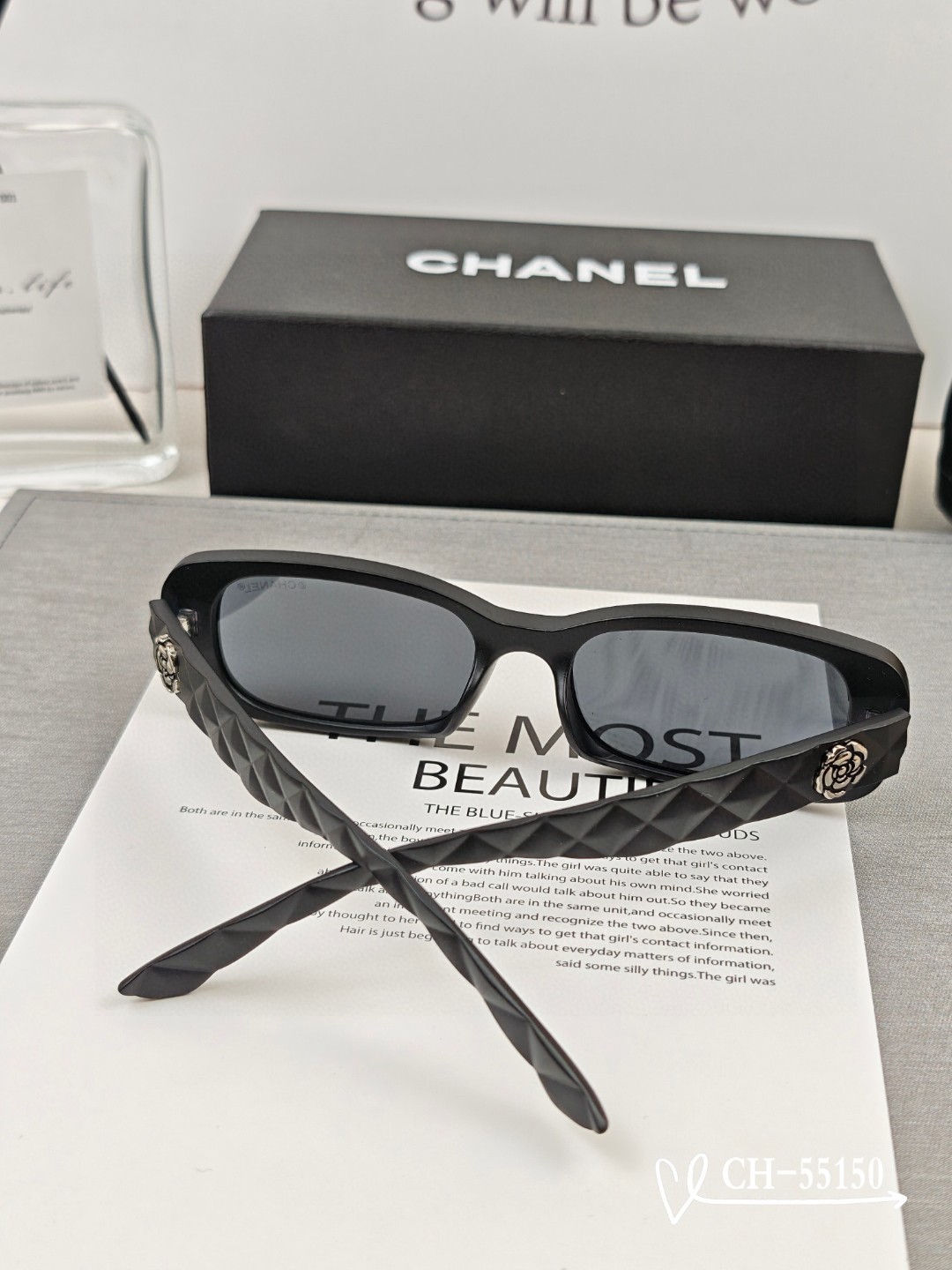   👓.【法国香奈儿-CHANEL】
         🕶.【宝丽来树脂高清镜片】
         ⭐
