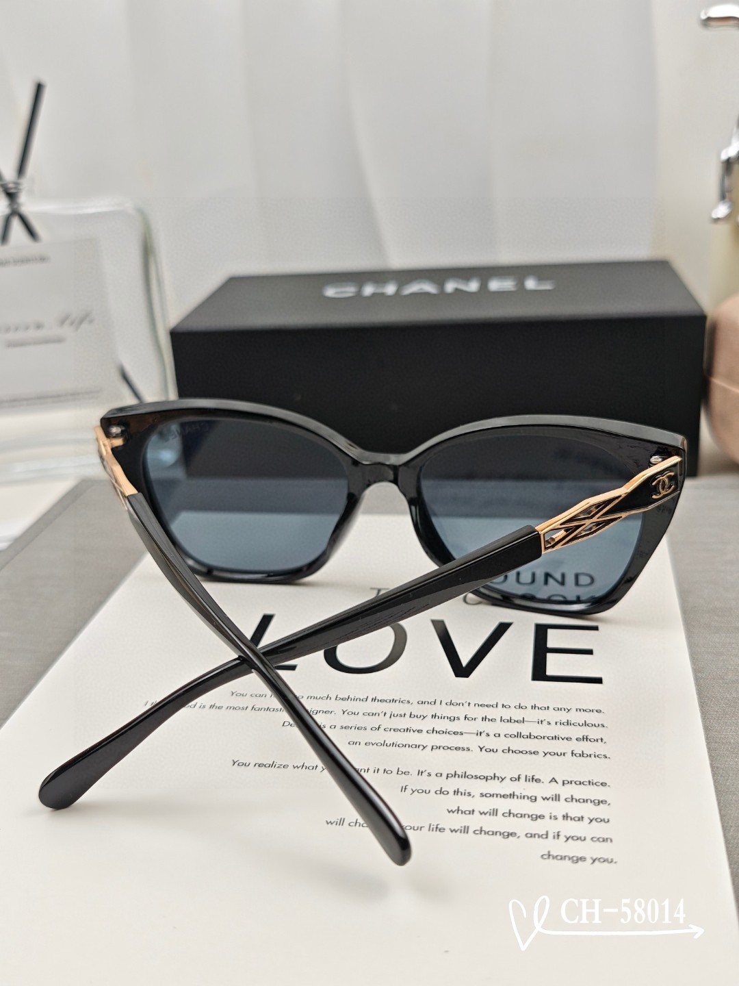   👓.【法国香奈儿-CHANEL】
         🕶.【宝丽来树脂高清镜片】
         ⭐