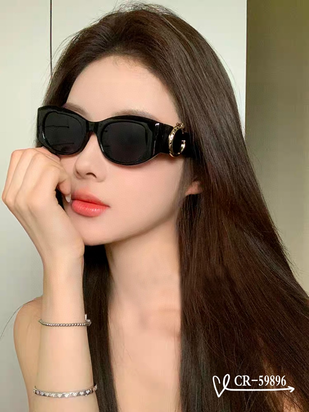 NO:256501,.【France Cartier-Caetier】 .【Polaroid resin high-definition lens】 .【TR frame lightweight and comfortable to wear】 .【size 63-17-142,】 .【Sun glasses reduce the burden of strong light, block harmful light and prevent radiation, essential products for travel and clothes, you can also use it when driving!  Temples show more luxurious taste. Brand concept - fashion is fleeting, style is eternal. It will bring you insight into the true meaning of fashion and enter the world of trends!  Model59896♀】Glasses sunglasses sunglasses, glasses, cartier19860909.【法国卡地亚-Caetier】 .【宝丽来树脂高清镜片】 .【TR镜架轻便佩戴舒适】 .【size 63-17-142,】 .【款太阳镜减轻强光负担,遮挡有害光线防辐射,出行旅游搭配衣服必备品,开车也可以用哦！镜腿更显奢华品味.品牌理念-流行稍纵即逝,风格永存. 带您洞悉时尚真谛,踏入潮流世界！ Model59896♀】眼镜墨镜太阳镜,眼镜,cartier,glasses