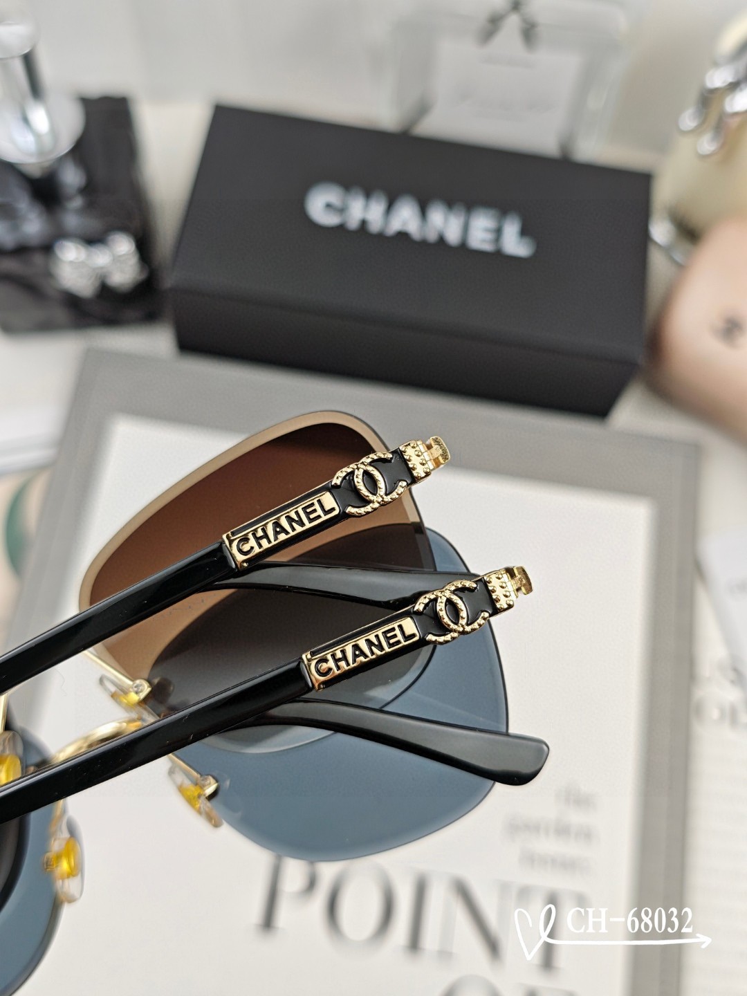   👓.【法国香奈儿-CHANEL】
         🕶.【宝丽来树脂高清镜片】
         ⭐