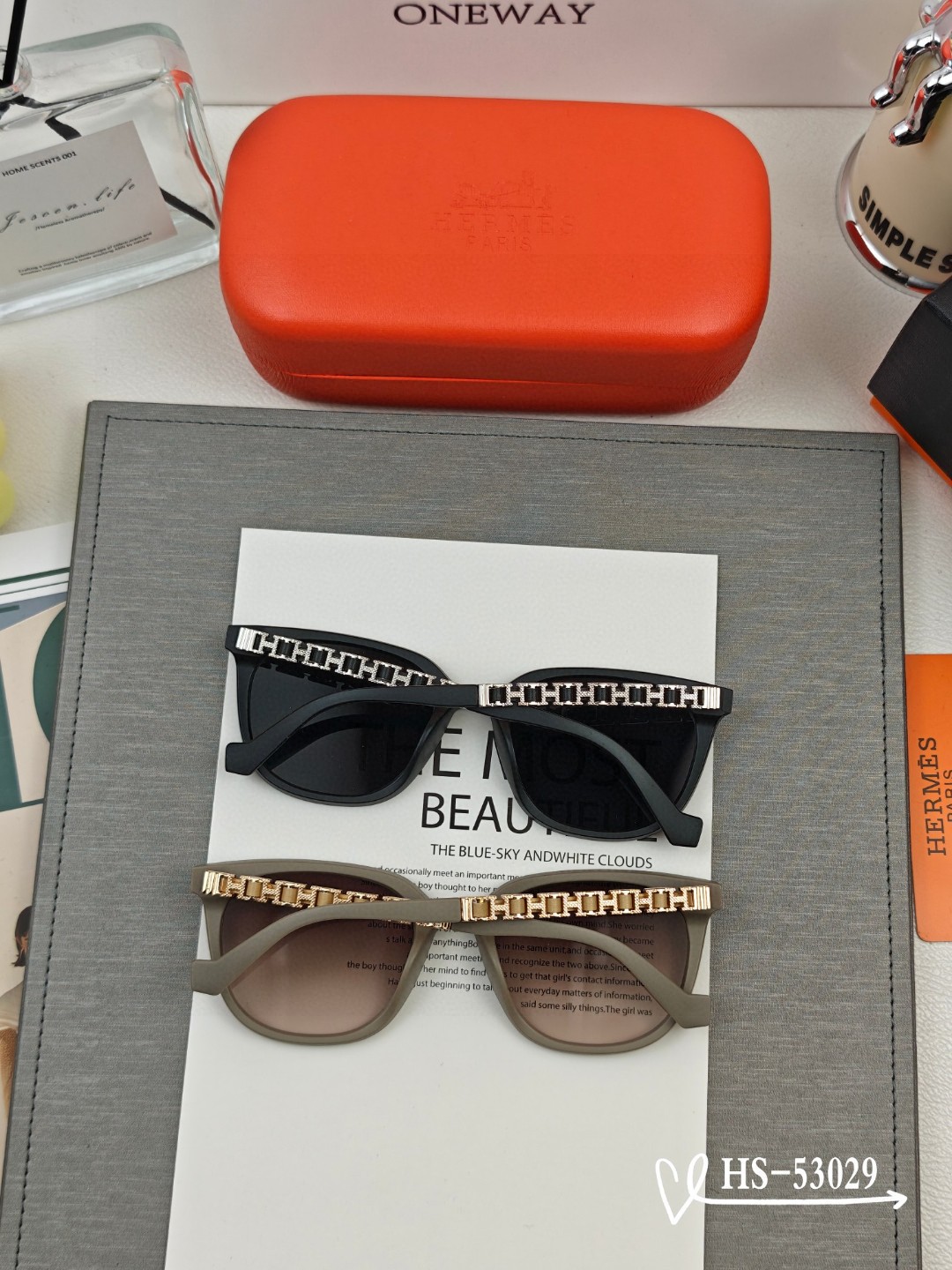    👓.【爱马仕-HERMES】
         🕶.【宝丽来树脂偏光镜片】
         ⭐️
