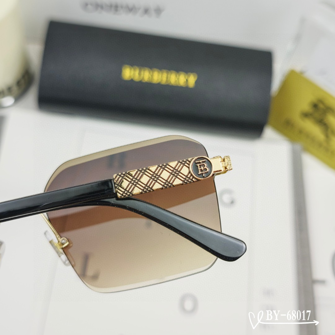   👓.【Burberry-巴宝莉】
         🕶.【宝丽来树脂偏光镜片】
         ⭐