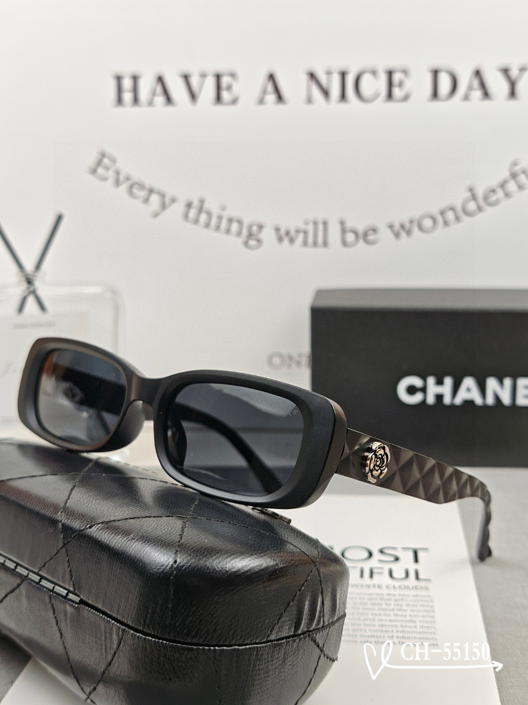   👓.【法国香奈儿-CHANEL】
         🕶.【宝丽来树脂高清镜片】
         ⭐
