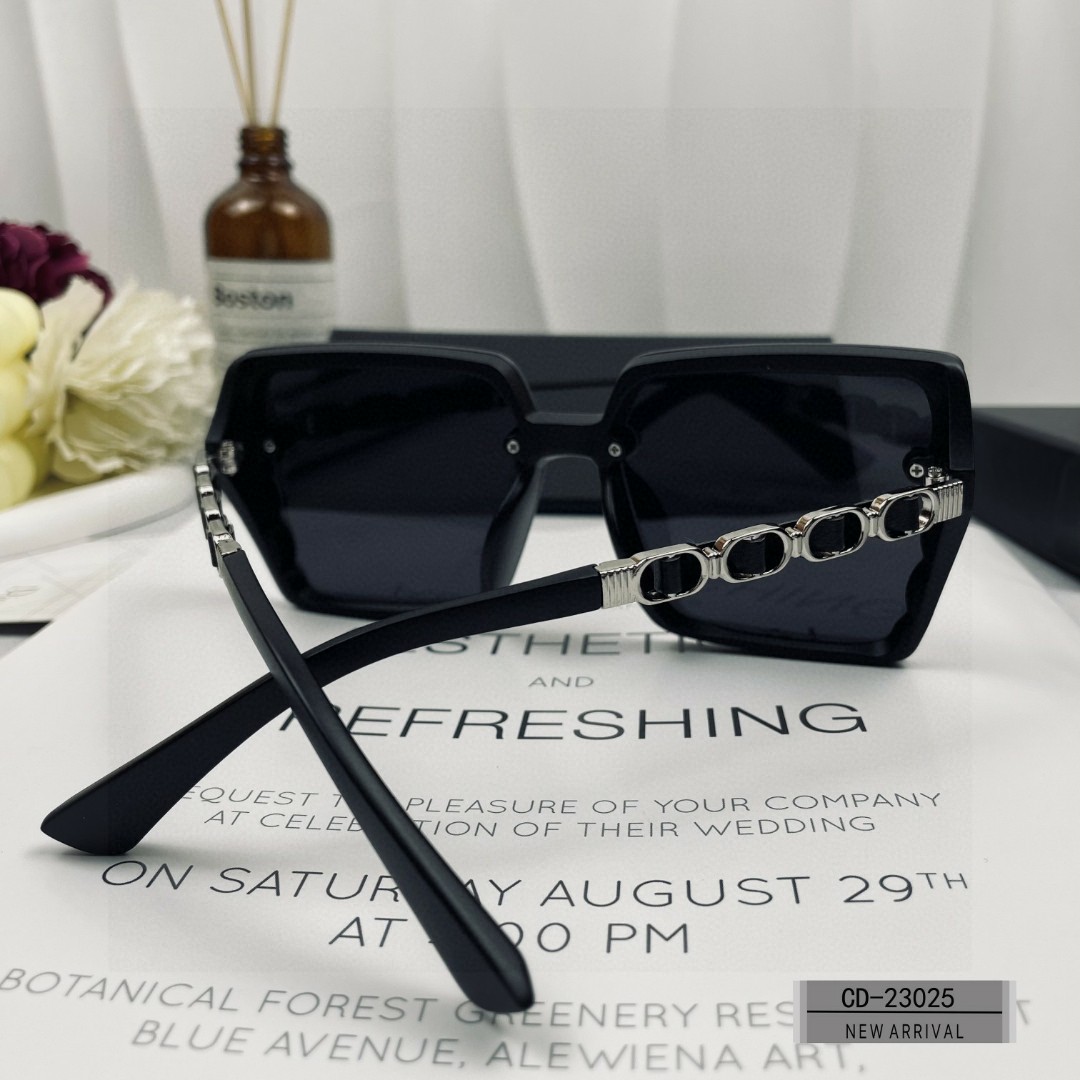    👓.【法国迪奥-DIOR】
         🕶️.【宝丽来树脂偏光镜片】
         ⭐️