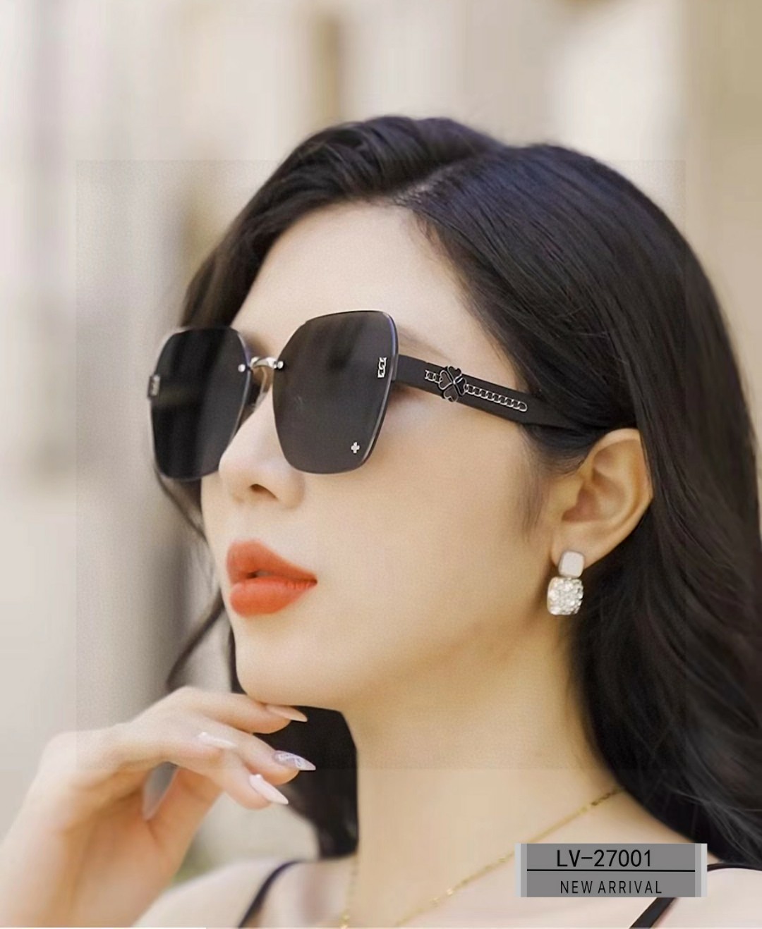   👓.【路易威登-LV】
         🕶.【宝丽来树脂镜片】
         ⭐️.【TR镜架