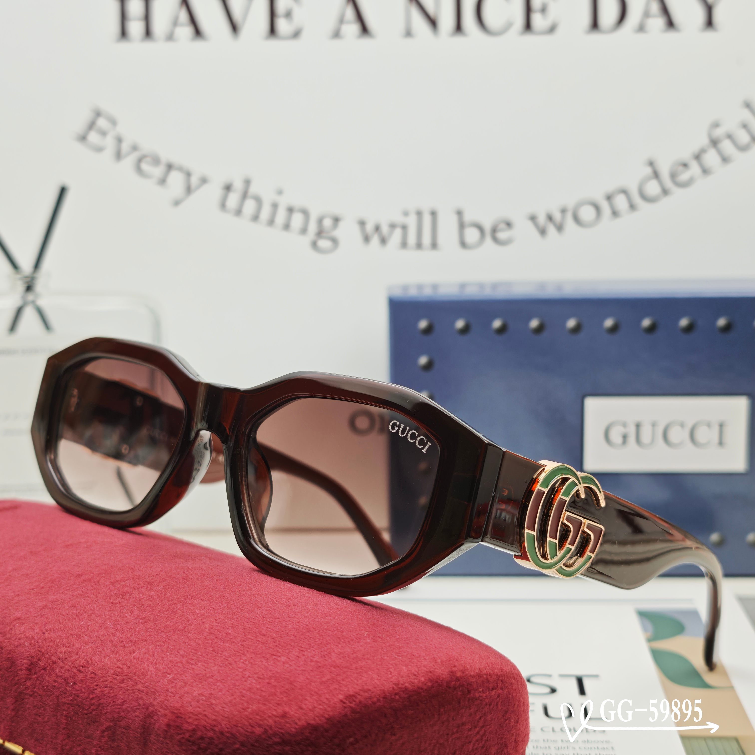   👓.【意大利古奇-GUCCI】
         🕶.【宝丽来树脂高清镜片】
         ⭐️