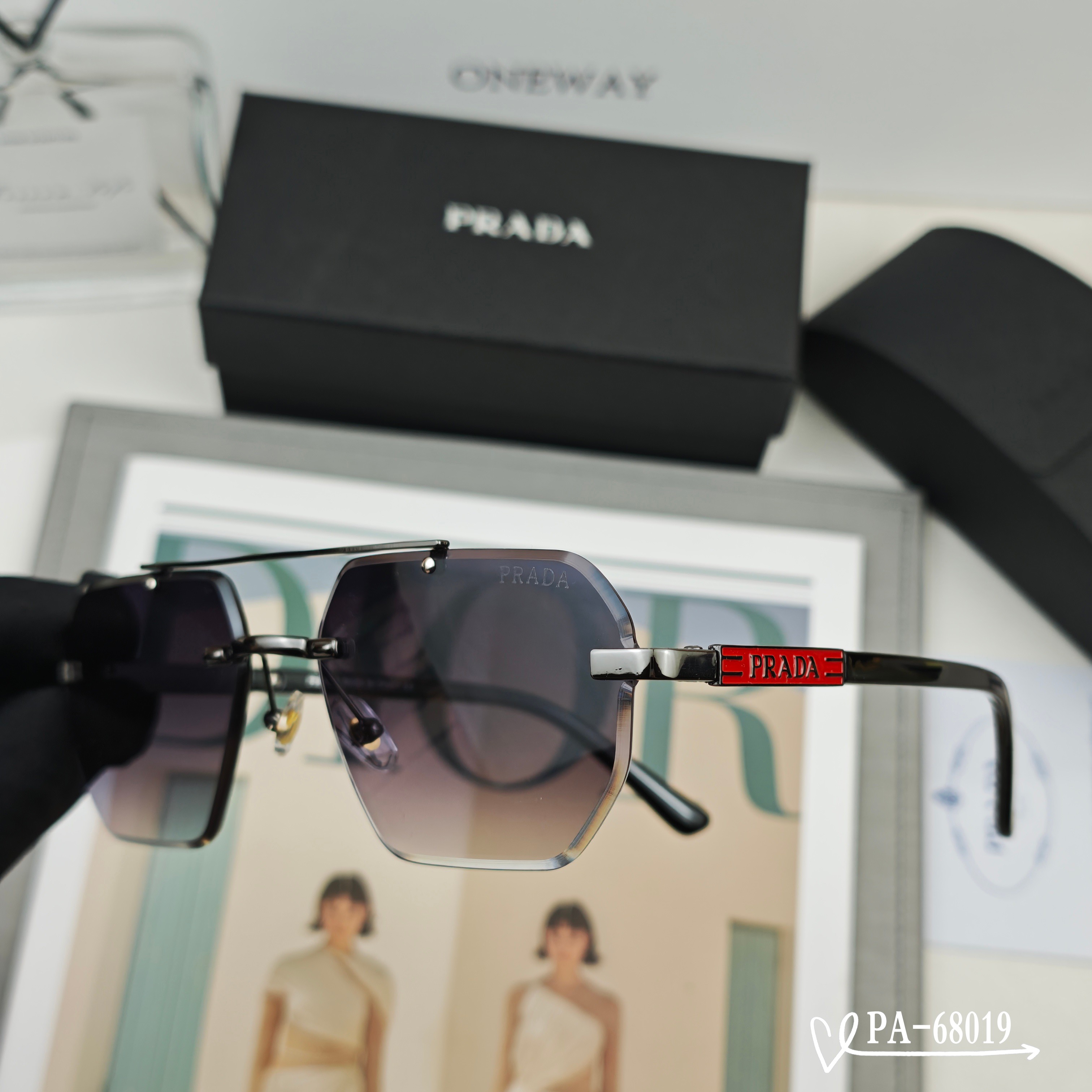   👓.【PRADA-普拉达】
         🕶.【宝丽来树脂镜片】
         ⭐️.【TR