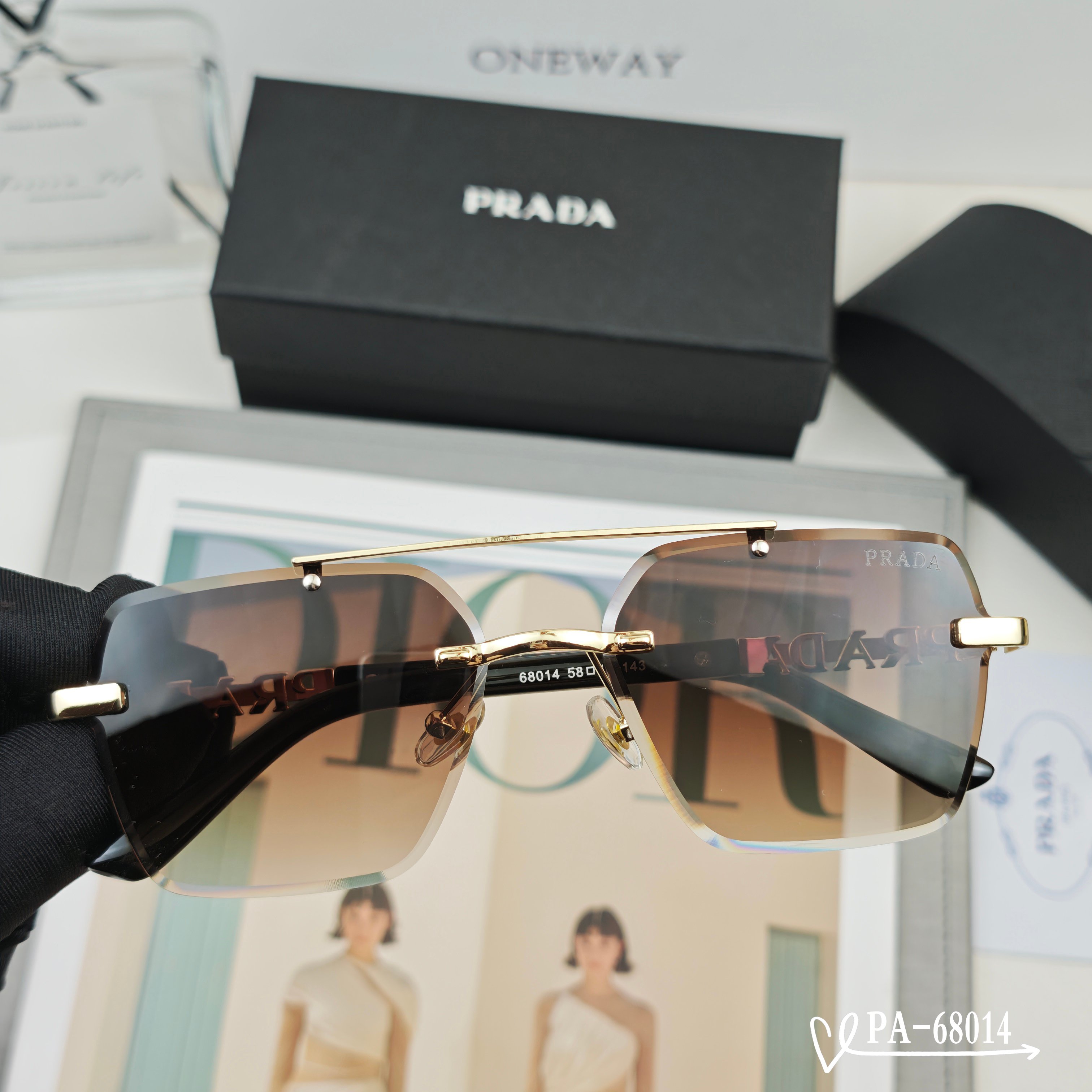   👓.【PRADA-普拉达】
         🕶.【宝丽来树脂镜片】
         ⭐️.【TR