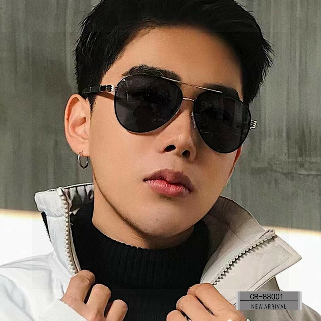 NO:351720,.【France Cartier-Cartier】 .【Polaroid resin polarized lens】 .【Metal frame is light and comfortable to wear】 .【size60-13-148,】 .【New men's sunglasses reduce the burden of strong light, block harmful light and prevent radiation, essential products for travel and clothes, and you can also use it when driving!  Original quality - simple without losing luxury. A must-have for men to drive out!  Model88001♀】Glasses, sunglasses, glasses, cartier, cartier19860909.【法国卡地亚-Cartier】 .【宝丽来树脂偏光镜片】 .【金属镜架轻便佩戴舒适】 .【size60-13-148,】 .【新款男士太阳镜减轻强光负担,遮挡有害光线防辐射,出行旅游搭配衣服必备品,开车也可以用哦！原单品质-简约而不失奢华.男士开车出门必备品！Model88001♀】眼镜墨镜太阳镜,眼镜,cartier,cartier,glasses