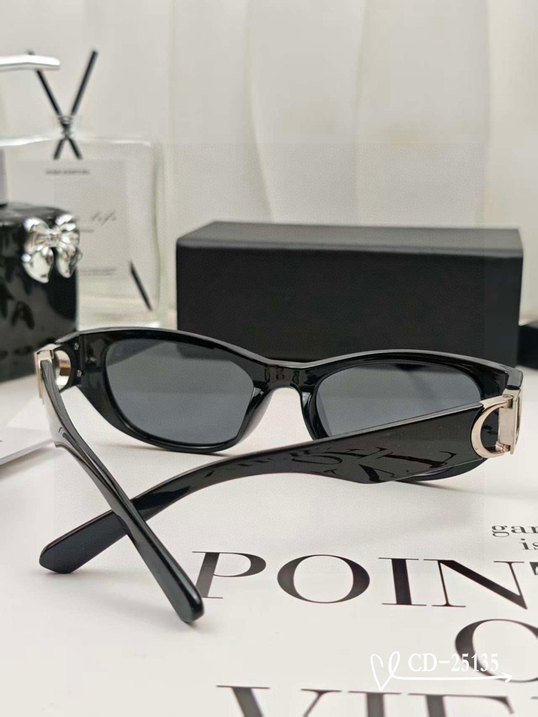    👓.【法国迪奥-DIOR】
         🕶️.【宝丽来树脂偏光镜片】
         ⭐️