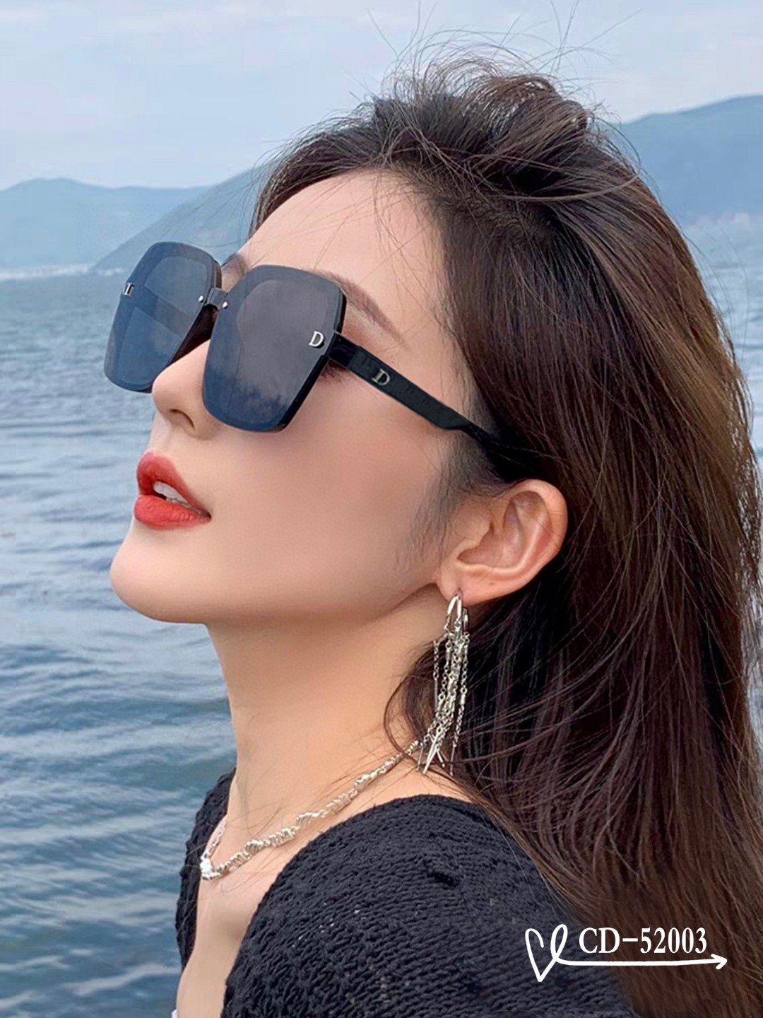 NO:360041,.【French Dior-DIOR】 .【Polaroid resin polarized lens】 .【TR90 frame is light and comfortable to wear】 .【size 58-17-142,】 .【Sun glasses reduce the burden of strong light, block harmful light and prevent radiation, essential products for travel and clothes, and you can also use it when driving!  Temples show more luxurious taste. Brand concept - fashion is fleeting, style is eternal. It will bring you insight into the true meaning of fashion and enter the world of trends!  Model52003♀】Glasses sunglasses sunglasses, glasses, dior, dior19860909.【法国迪奥-DIOR】 .【宝丽来树脂偏光镜片】 .【TR90镜架轻便佩戴舒适】 .【size 58-17-142,】 .【款太阳镜减轻强光负担,遮挡有害光线防辐射,出行旅游搭配衣服必备品,开车也可以用哦！镜腿更显奢华品味.品牌理念-流行稍纵即逝,风格永存. 带您洞悉时尚真谛,踏入潮流世界！ Model52003♀】眼镜墨镜太阳镜,眼镜,dior,dior,glasses
